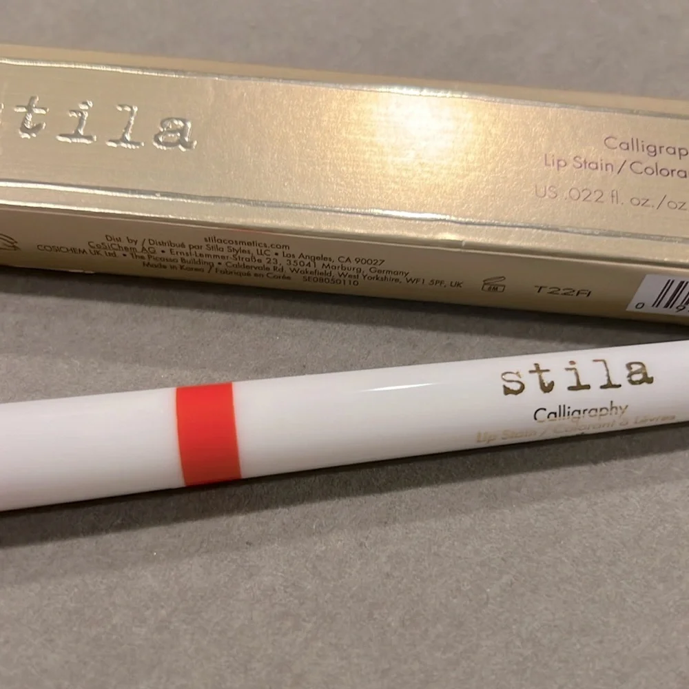 Stila stilla calligraphy
